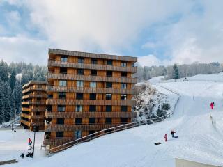 Sunny Stenna Selva 3-room ski-in ski-out apartment right by the slopes & lifts - 4
