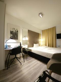 Hotel Amadeus - Hannover - 3