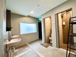 Georgetown landed Guest House WL - 2