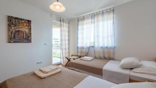 Apartment Giulia with Sea View in Novigrad - Novigrad - 4