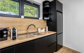 Awesome Home In Stari Laz With Wi-Fi - 2