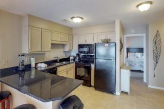 Sea Cloisters 512 - 4