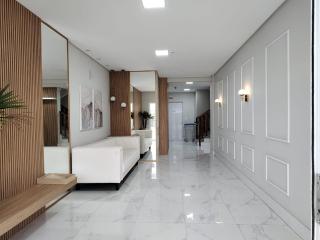 Pe na areia - 50m praia - 2 km aeroporto Navegantes -11 km Beto Carrero - 19 km de Balneario Camburiu SC - 9