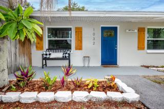 Family ready-8min to beach by car & walk to dwtn - 9