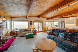 Serene Island Retreat with Beach Access and Mtn Views! - Freeland - 6