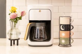 Styled, cozy residential retreat near town center - 6