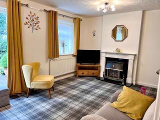 Cheerful 2 Bedroom Home with Off-road parking - Deysbrook - 7