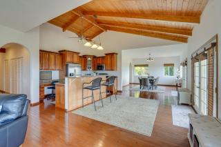 Hawaiian Retreat with Ocean Views in Captain Cook! - Papa Bay Estates - 6