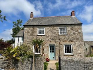 Noonvares House - 16th century Cornish farmhouse - 0
