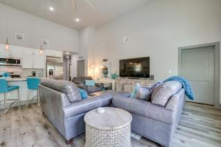 Modern Canyon Lake Vacation Home with Furnished Deck - Canyon Lake - 7
