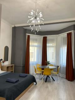 3-BR Flat in Jewish Quarter - Budapest - 2