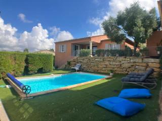 MAGNIFICENT VILLA AND ITS PRIVATE SALT POOL CLASSIFIED 4* BY THE TOURIST OFFICE - Sainte-Maxime - 4