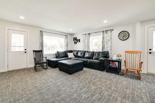 Dom Rodzinny Lakeview Getaway - Walk to Lake Huron - 7