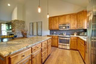 Pool Access, Deck and Boat Slip Monkey Island Oasis - 1