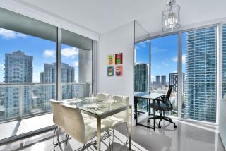 Amazing 2 Bedroom at Icon in the Heart of Brickell - Miami - 2