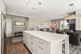 Chamonix 34, Snowmass Ski-In/Ski-Out Condo w/Shared Pool/Hot Tub/WiFi - 4