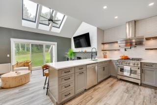 Mid-Century Tenney Mountain Condo Near Hiking - Plymouth - 3