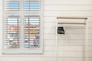 Boutique Room steps from Downtown Mall Rose Jean Room 1 - 3