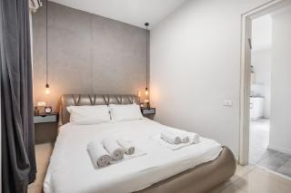 Premium 1BD apartment near the beach W/Balcony - 3