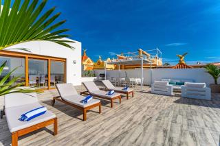 Fabulous contemporary 5 bedroom villa with private heated pool, sleeps max 13 - 6