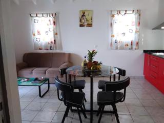 Maison chaleureuse à Le Moule avec piscine partagée - Le Moule - 7