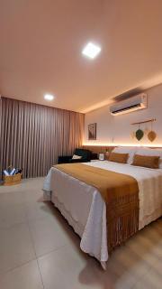 Lindo flat espaçoso e com vista mar - 50m da praia - 8