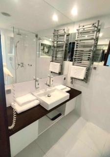Prywatny Apartament Marine Hotel - Kołobrzeg - 4