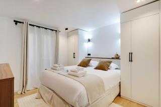 Chic Parisian Retreat 2-Bedroom Apartment in the Vibrant 10th Arrond - París - 6