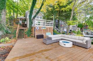 Horseshoe Lake Vacation Rental w/ Deck & Kayaks! - 9