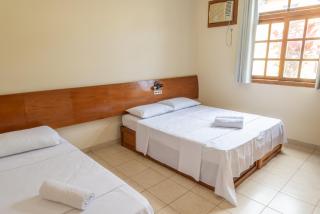 EM FRENTE à PRAIA de Taperapuan, piscina, 1 quarto, 5 pessoas, WiFi independente 300 mbs, Estacionamento Gratuito, Praça de Alimentação - Porto Seguro - 9