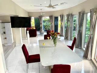 Lukas Garden Accra with Pool, Jacuzzi & Gym - 5