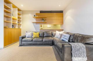 Spectacular Panoramic City Views in Sky-High LUXE - 4