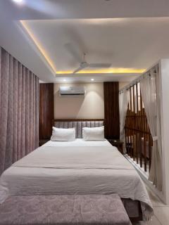 Myst Luxury stays - Zirakpur - 6