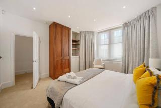 Stylish Family Apartments near Kensington High Street - by Short Stories London - 9