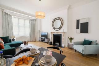 Stylish Family Apartments near Kensington High Street - by Short Stories London - 1