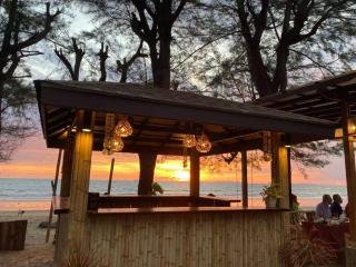 Lanta Villa Resort - 1