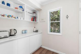 11 Esprit Drive - Rainbow Shores. Swimming Pool - Wifi - Walk to beach - 1