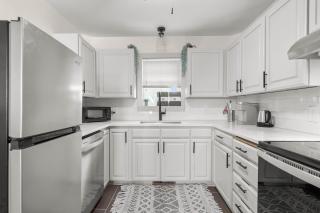 Timeless Historic Home near Downtown with HOT TUB - 1