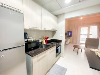 202 Ansam Studio with Stunning Pool View - Abu Dhabi - 1