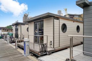 London Water Lodge Retreat - Sleeps 6 - London - 9