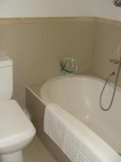 Lonehill - Suite 5 - Sandton - 5