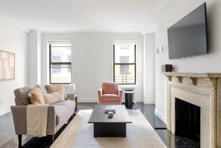 Midtown 2br w roofdeck doorman nr Central Park NYC-1247 - New York - 0