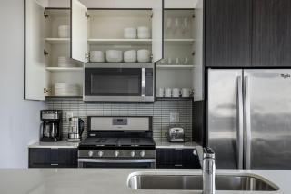 South Loop 2br w pool gym rooftop nr L CHI-995 - 2