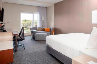 Courtyard by Marriott DeLand Historic Downtown - De Land - 1