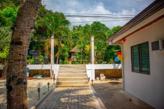 Voz Resort Beach Front - 2