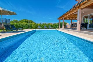 Villa Enjoy mit privatem Pool, by Istrabook - Pula - 5