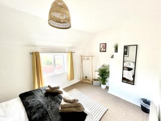 Laburnum No2 by Oracle - 6