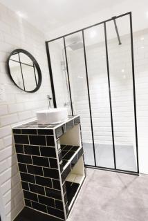 Appartement jacuzzi privatif : Urban Love - Verneuil d’Avre et d’Iton - 4