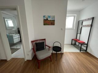 Moderne Einliegerwohnung am Park - Weingarten - 0