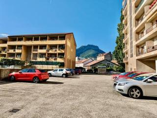 Magnifique T2 refait à neuf - Calme & Tout Equipé avec Parking - Grenoble - 6